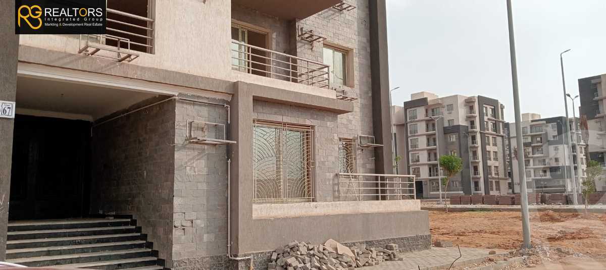 https://aqarmap.com.eg/en/listing/5967536-for-sale-cairo-el-sheikh-zayed-city-compounds-jn-zyd
