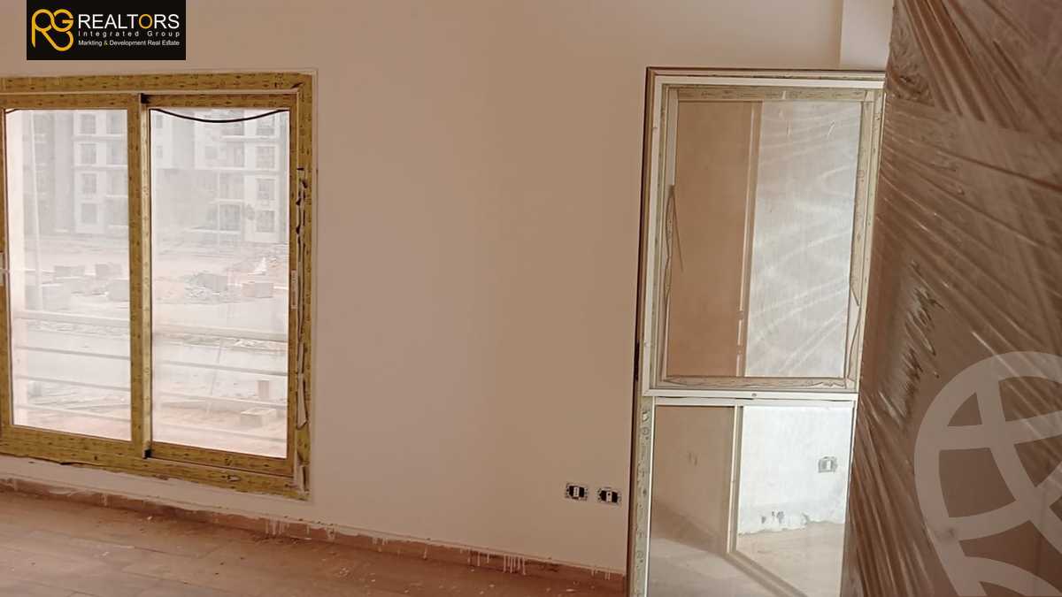 https://aqarmap.com.eg/en/listing/5967536-for-sale-cairo-el-sheikh-zayed-city-compounds-jn-zyd