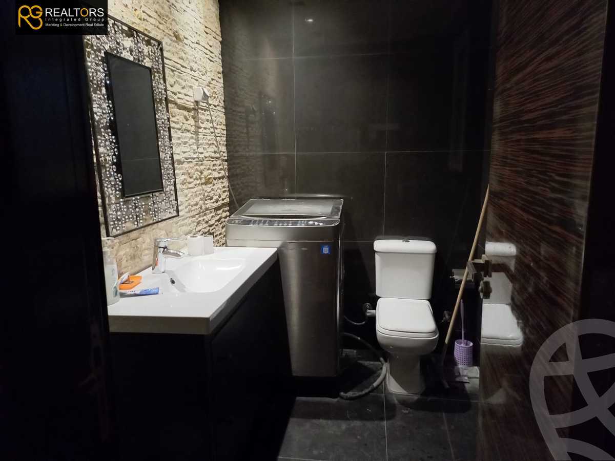 https://aqarmap.com.eg/en/listing/5970233-for-sale-cairo-el-sheikh-zayed-city-compounds-beverly-hills