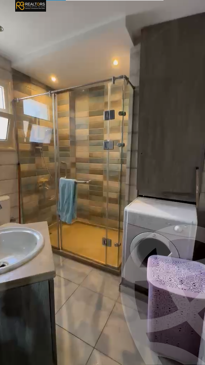 https://aqarmap.com.eg/en/listing/5970233-for-sale-cairo-el-sheikh-zayed-city-compounds-beverly-hills