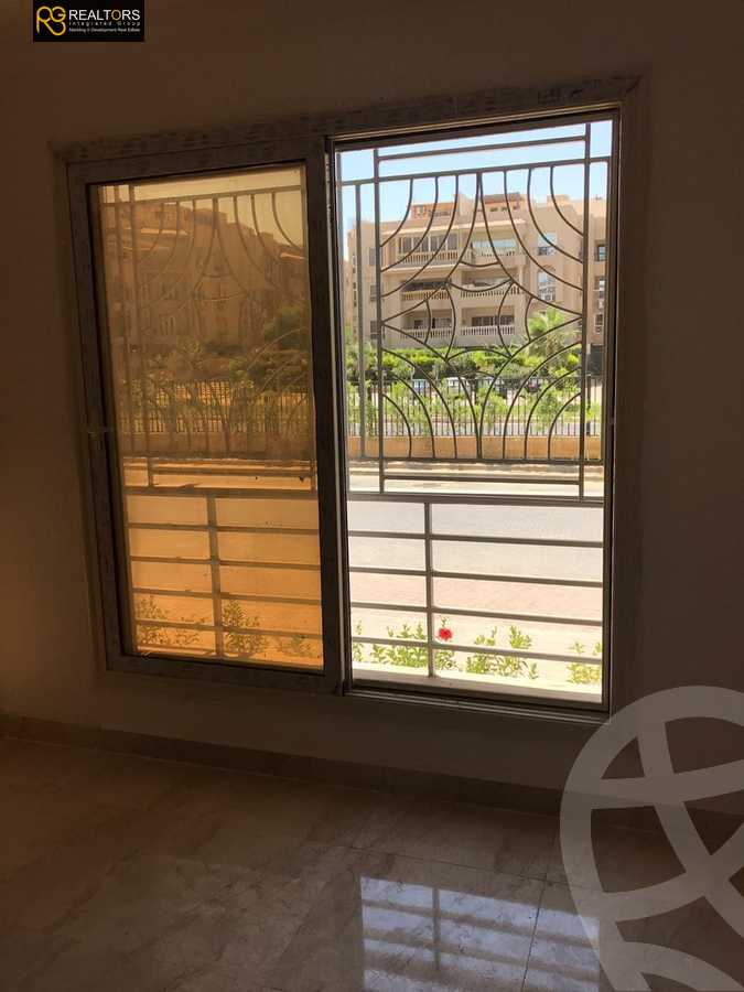 https://aqarmap.com.eg/en/listing/5970302-for-sale-cairo-el-sheikh-zayed-city-compounds-jn-1