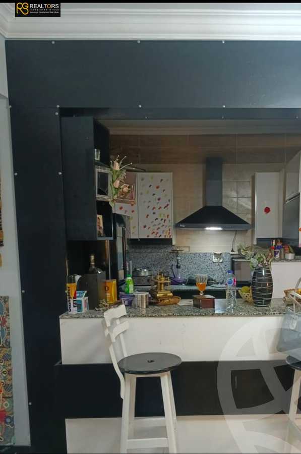 https://aqarmap.com.eg/en/listing/5973367-for-sale-cairo-el-sheikh-zayed-city-compounds-jn-zyd