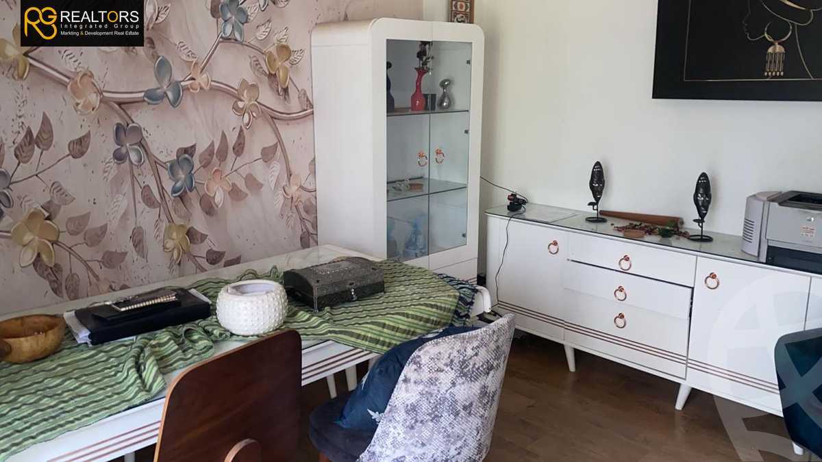 https://aqarmap.com.eg/en/listing/5973367-for-sale-cairo-el-sheikh-zayed-city-compounds-jn-zyd