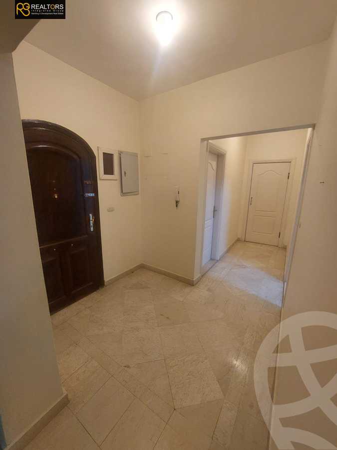 https://aqarmap.com.eg/en/listing/5973408-for-sale-cairo-el-sheikh-zayed-city-compounds-beverly-hills