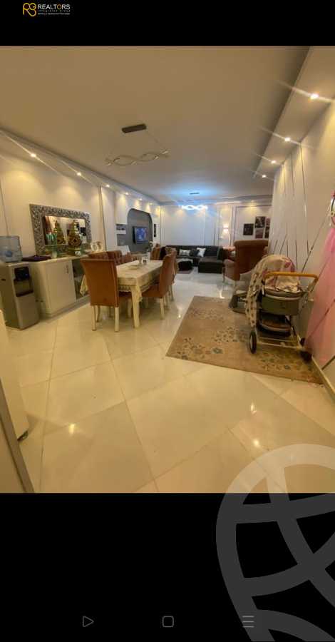 https://aqarmap.com.eg/en/listing/5973418-for-sale-cairo-el-sheikh-zayed-city-compounds-el-khamayel