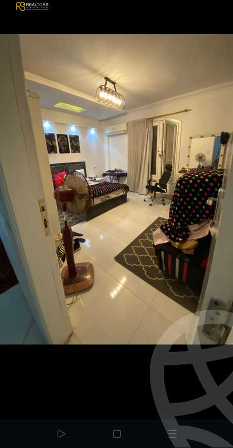 https://aqarmap.com.eg/en/listing/5973418-for-sale-cairo-el-sheikh-zayed-city-compounds-el-khamayel
