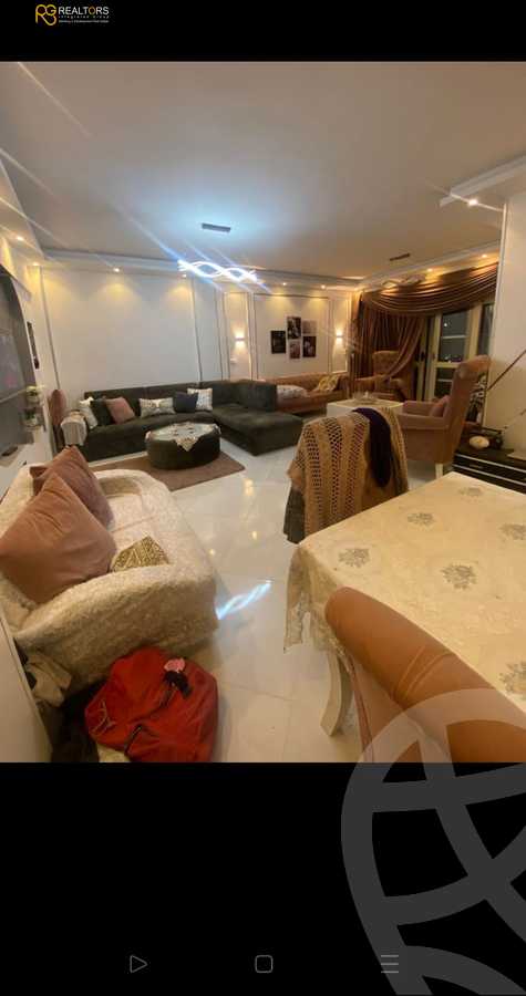 https://aqarmap.com.eg/en/listing/5973418-for-sale-cairo-el-sheikh-zayed-city-compounds-el-khamayel