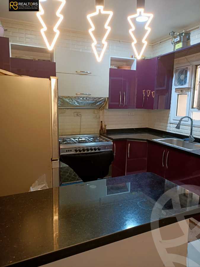 https://aqarmap.com.eg/en/listing/5973418-for-sale-cairo-el-sheikh-zayed-city-compounds-el-khamayel
