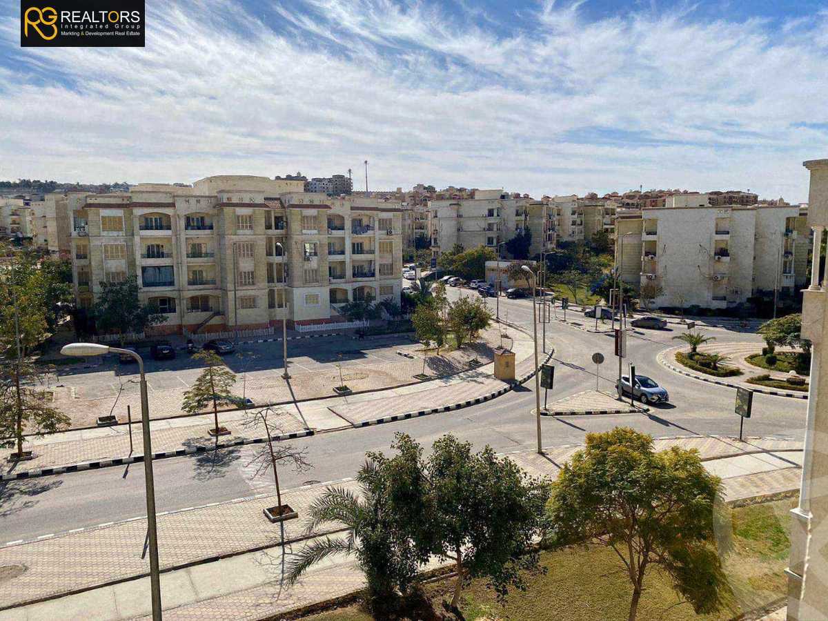 https://aqarmap.com.eg/en/listing/5973418-for-sale-cairo-el-sheikh-zayed-city-compounds-el-khamayel