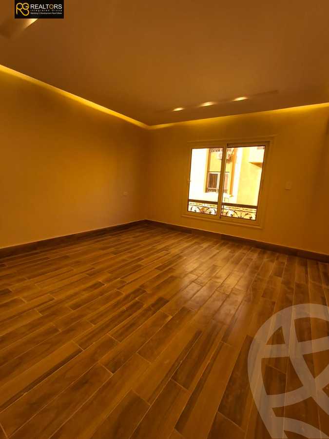https://aqarmap.com.eg/en/listing/5973448-for-sale-cairo-el-sheikh-zayed-city-compounds-el-khamayel