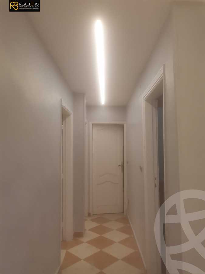 https://aqarmap.com.eg/en/listing/5982845-for-sale-cairo-6th-of-october-el-ahyaa-neighborhood-2nd-divided-from-al-kafrawei-st