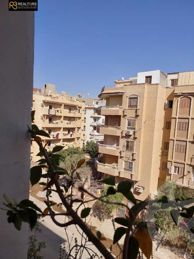 https://aqarmap.com.eg/ar/listing/5982948-for-sale-cairo-6th-of-october-el-ahyaa-neighborhood-3rd-al-hay-al-thalith-st