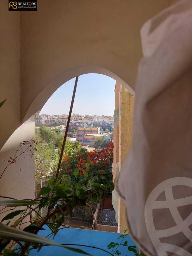 https://aqarmap.com.eg/ar/listing/5982948-for-sale-cairo-6th-of-october-el-ahyaa-neighborhood-3rd-al-hay-al-thalith-st