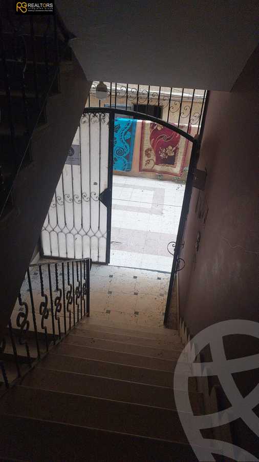 https://aqarmap.com.eg/ar/listing/5982948-for-sale-cairo-6th-of-october-el-ahyaa-neighborhood-3rd-al-hay-al-thalith-st