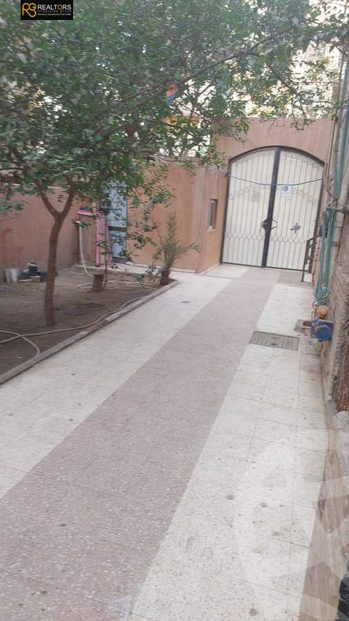 https://aqarmap.com.eg/ar/listing/5982948-for-sale-cairo-6th-of-october-el-ahyaa-neighborhood-3rd-al-hay-al-thalith-st