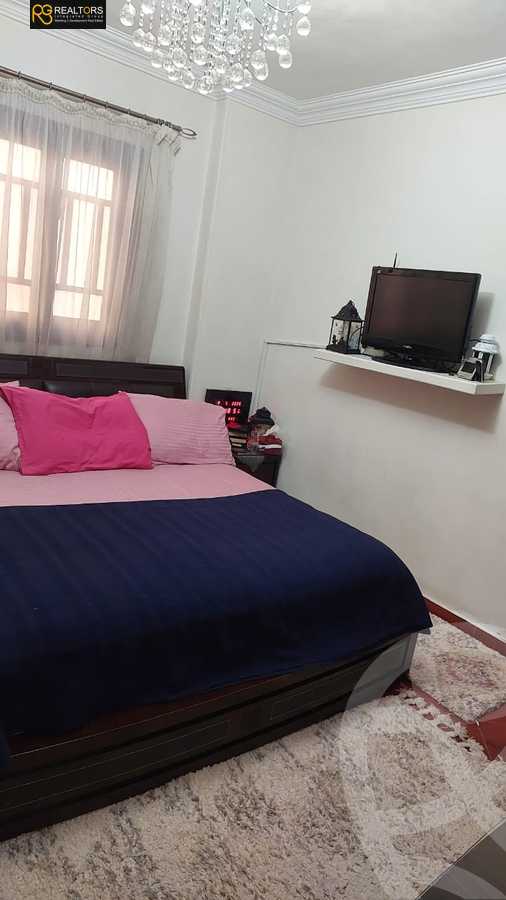 https://aqarmap.com.eg/ar/listing/5982948-for-sale-cairo-6th-of-october-el-ahyaa-neighborhood-3rd-al-hay-al-thalith-st