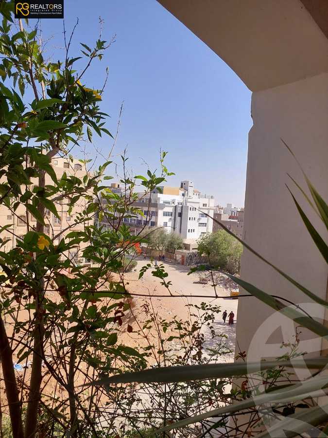 https://aqarmap.com.eg/ar/listing/5982948-for-sale-cairo-6th-of-october-el-ahyaa-neighborhood-3rd-al-hay-al-thalith-st