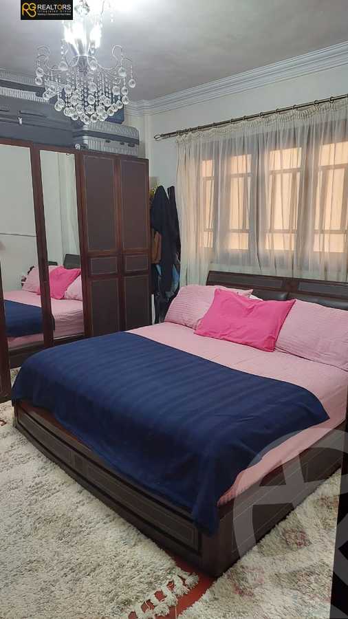 https://aqarmap.com.eg/ar/listing/5982948-for-sale-cairo-6th-of-october-el-ahyaa-neighborhood-3rd-al-hay-al-thalith-st