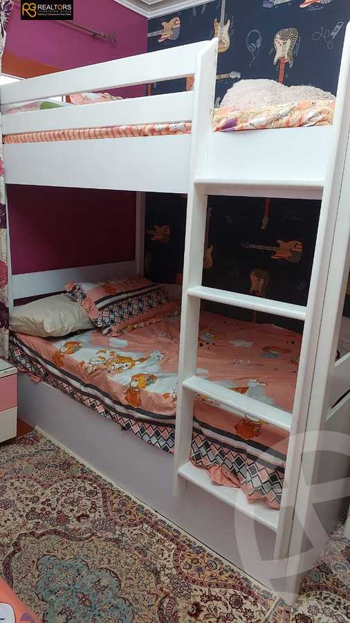 https://aqarmap.com.eg/ar/listing/5982948-for-sale-cairo-6th-of-october-el-ahyaa-neighborhood-3rd-al-hay-al-thalith-st