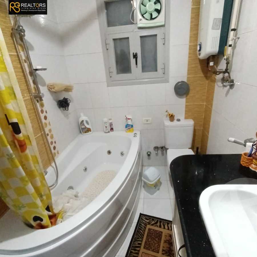 https://aqarmap.com.eg/en/listing/5983138-for-sale-cairo-6th-of-october-el-ahyaa-neighborhood-8th-lmjwr-lthny