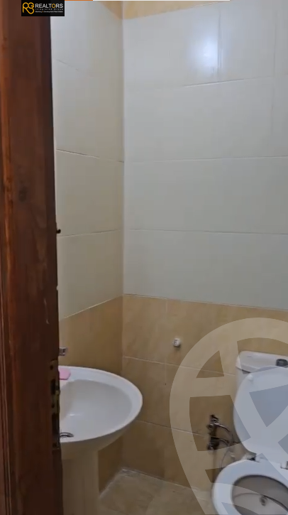 https://aqarmap.com.eg/en/listing/5983219-for-sale-cairo-6th-of-october-el-ahyaa-neighborhood-4th-school-st