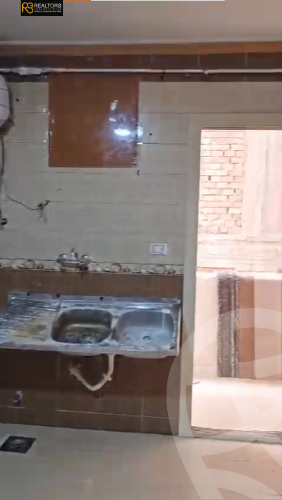 https://aqarmap.com.eg/en/listing/5983219-for-sale-cairo-6th-of-october-el-ahyaa-neighborhood-4th-school-st