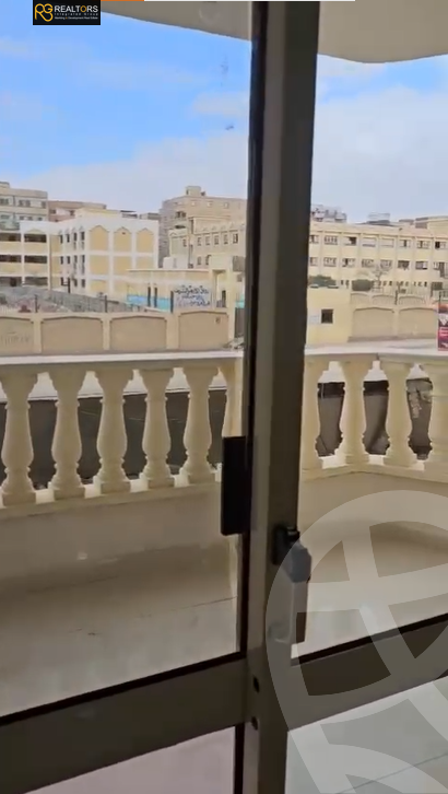 https://aqarmap.com.eg/en/listing/5983219-for-sale-cairo-6th-of-october-el-ahyaa-neighborhood-4th-school-st