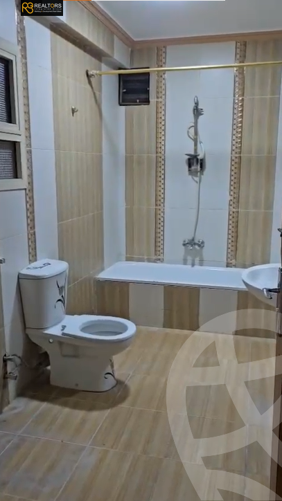https://aqarmap.com.eg/en/listing/5983219-for-sale-cairo-6th-of-october-el-ahyaa-neighborhood-4th-school-st