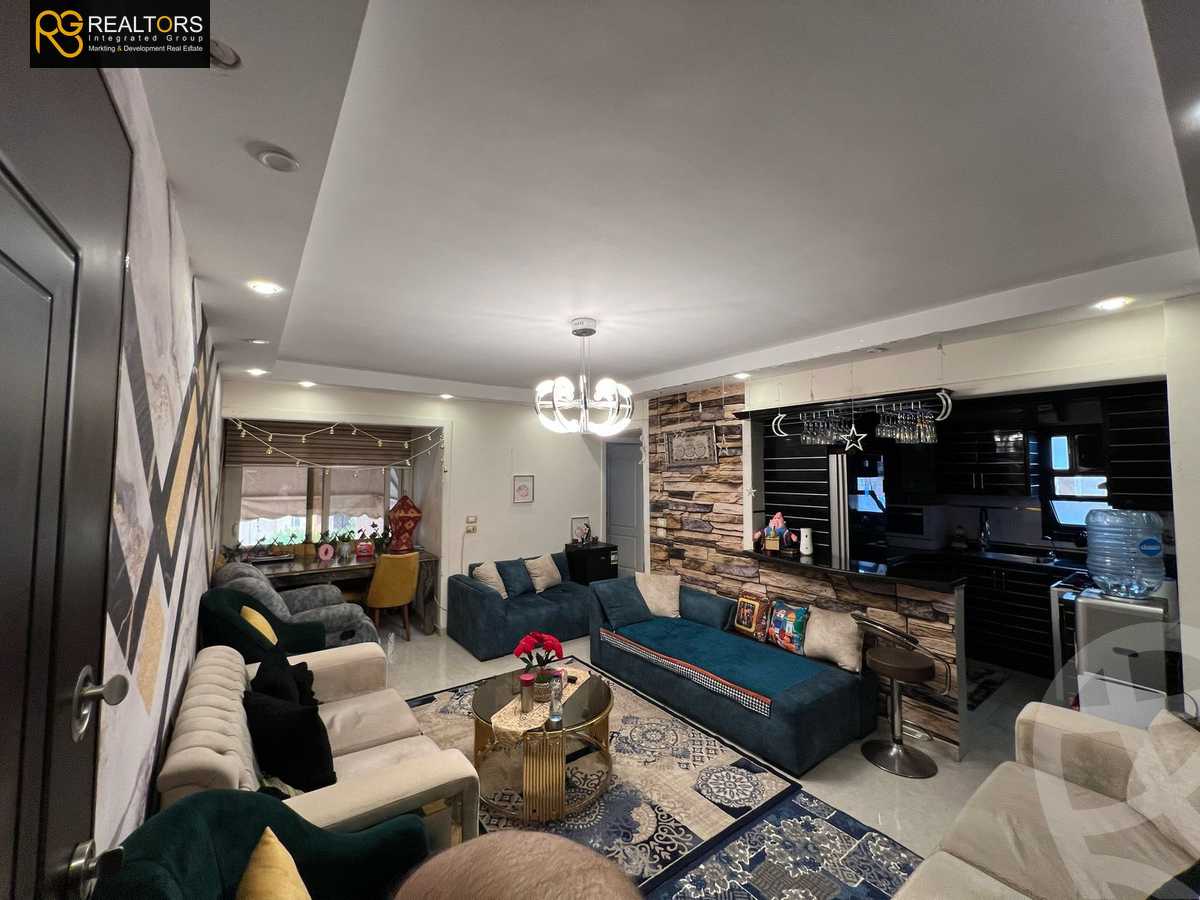 https://aqarmap.com.eg/en/listing/5983288-for-sale-cairo-el-sheikh-zayed-city-compounds-badr-el-deen