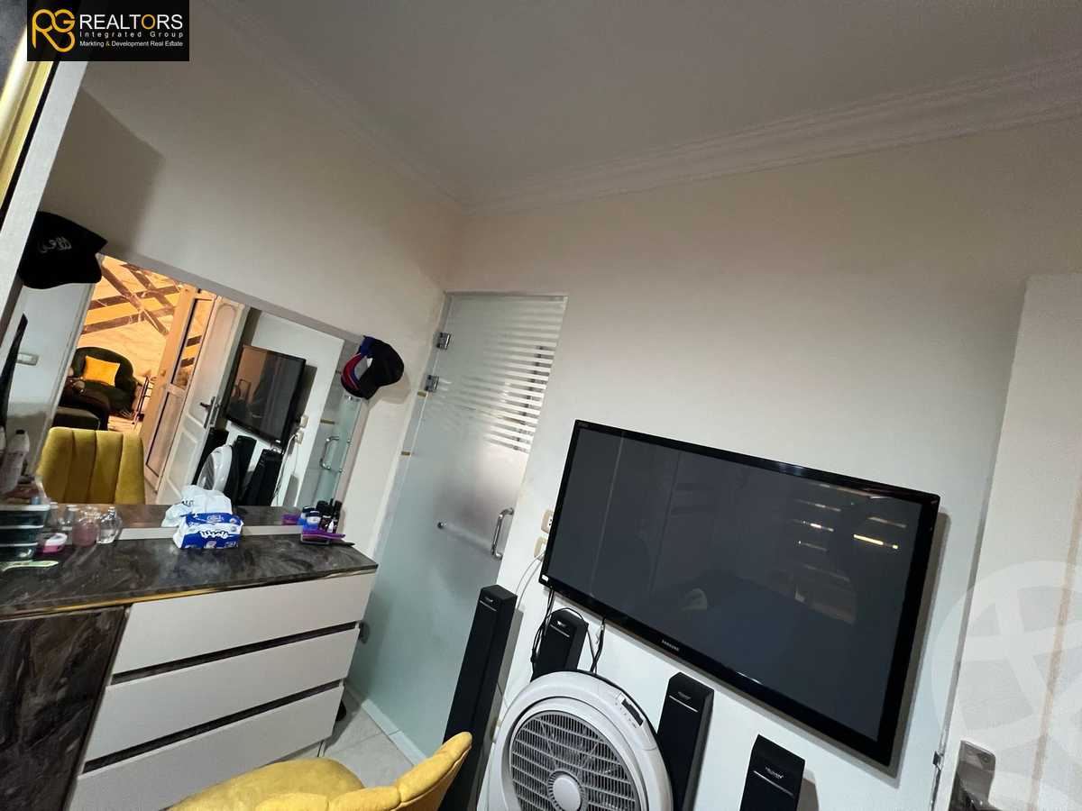 https://aqarmap.com.eg/en/listing/5983288-for-sale-cairo-el-sheikh-zayed-city-compounds-badr-el-deen