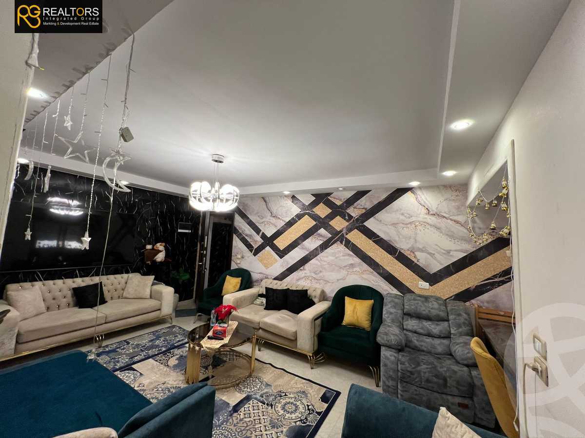 https://aqarmap.com.eg/en/listing/5983288-for-sale-cairo-el-sheikh-zayed-city-compounds-badr-el-deen