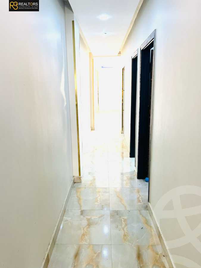 https://aqarmap.com.eg/en/listing/6036804-for-sale-cairo-6th-of-october-el-ahyaa-neighborhood-4th-school-st