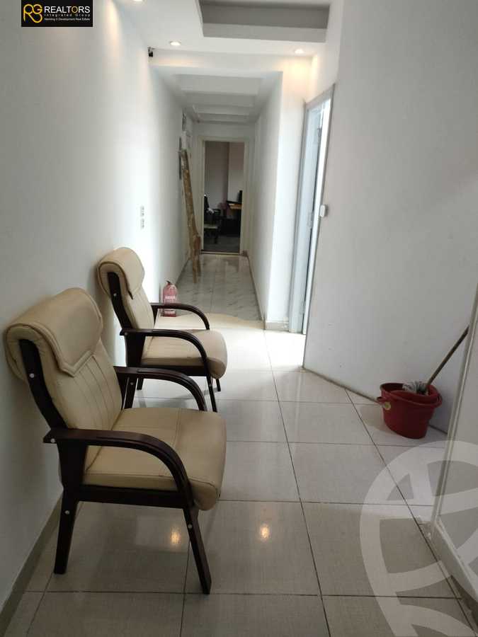https://aqarmap.com.eg/ar/listing/6038706-for-sale-cairo-el-sheikh-zayed-city-el-hay-elasher-street-100