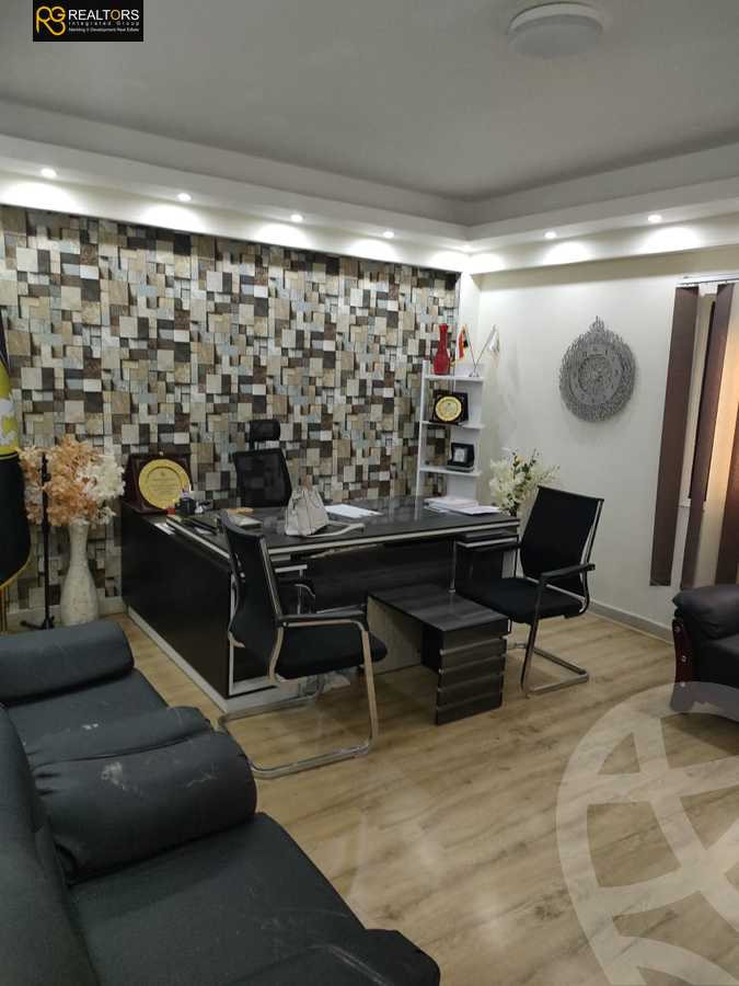https://aqarmap.com.eg/ar/listing/6038706-for-sale-cairo-el-sheikh-zayed-city-el-hay-elasher-street-100