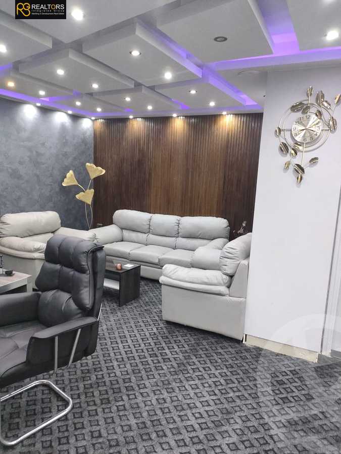 https://aqarmap.com.eg/ar/listing/6038706-for-sale-cairo-el-sheikh-zayed-city-el-hay-elasher-street-100