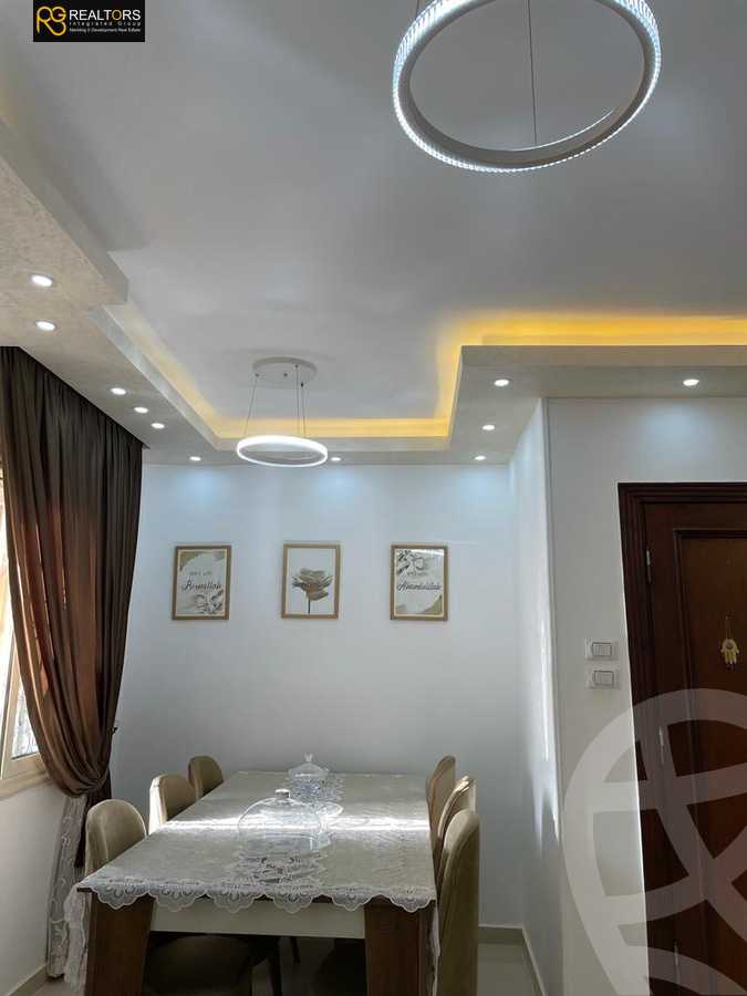 https://aqarmap.com.eg/en/listing/6039576-for-sale-cairo-6th-of-october-compounds-palmera