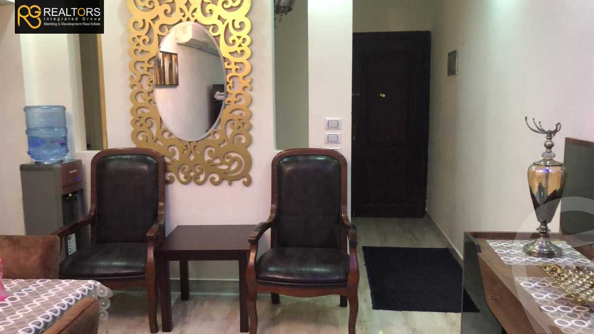 https://aqarmap.com.eg/en/listing/6039677-for-sale-cairo-6th-of-october-hadaeq-october-kmbwnd-fy-hdyq-ktwbr-shjr-ryzydns-y-jy-y-llttwyr