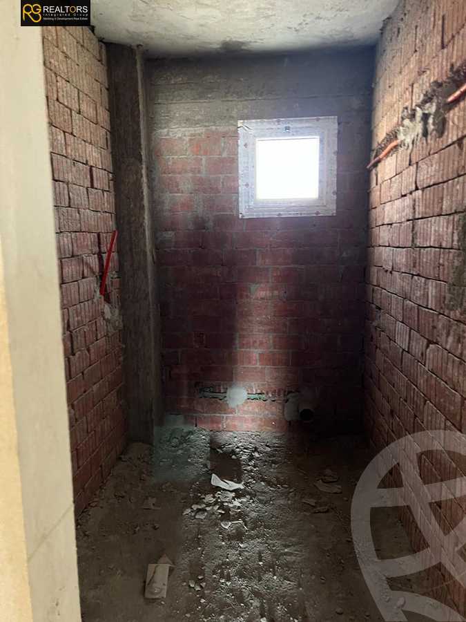 https://aqarmap.com.eg/en/listing/6042346-for-sale-cairo-new-cairo-compounds-brwmynd-ryzydns-wdy-djl-llttwyr