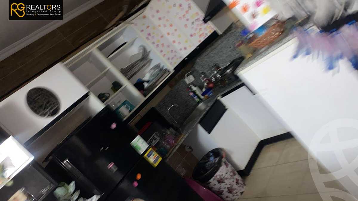 https://aqarmap.com.eg/en/listing/6042578-for-sale-cairo-el-sheikh-zayed-city-compounds-jn-1