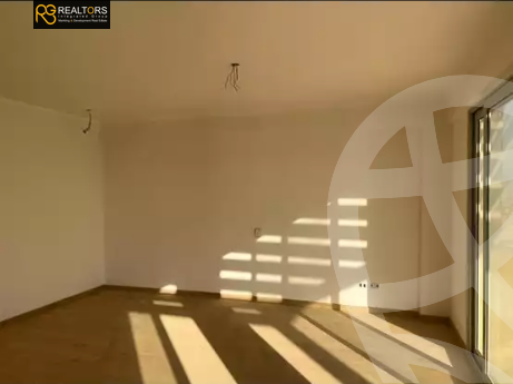 https://aqarmap.com.eg/en/listing/6042561-for-sale-cairo-el-sheikh-zayed-city-compounds-beverly-hills