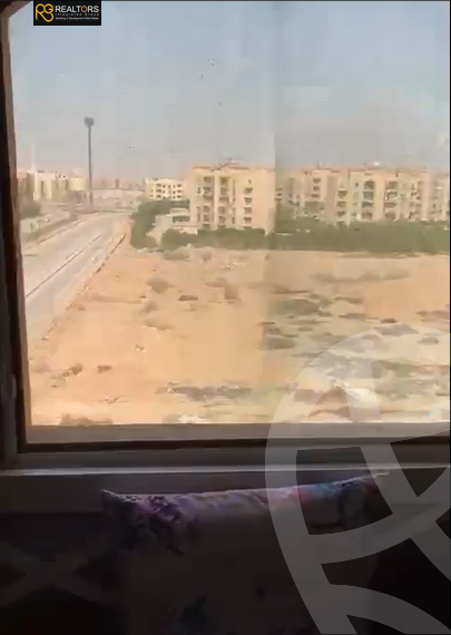 https://aqarmap.com.eg/en/listing/6045311-for-sale-cairo-6th-of-october-hadaeq-october-kmbwnd-fy-hdyq-ktwbr-town-view
