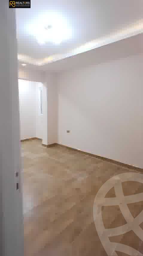 https://aqarmap.com.eg/en/listing/6045331-for-sale-cairo-6th-of-october-mhwr-lbwlyfrd