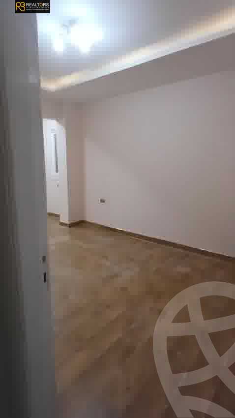 https://aqarmap.com.eg/en/listing/6045331-for-sale-cairo-6th-of-october-mhwr-lbwlyfrd