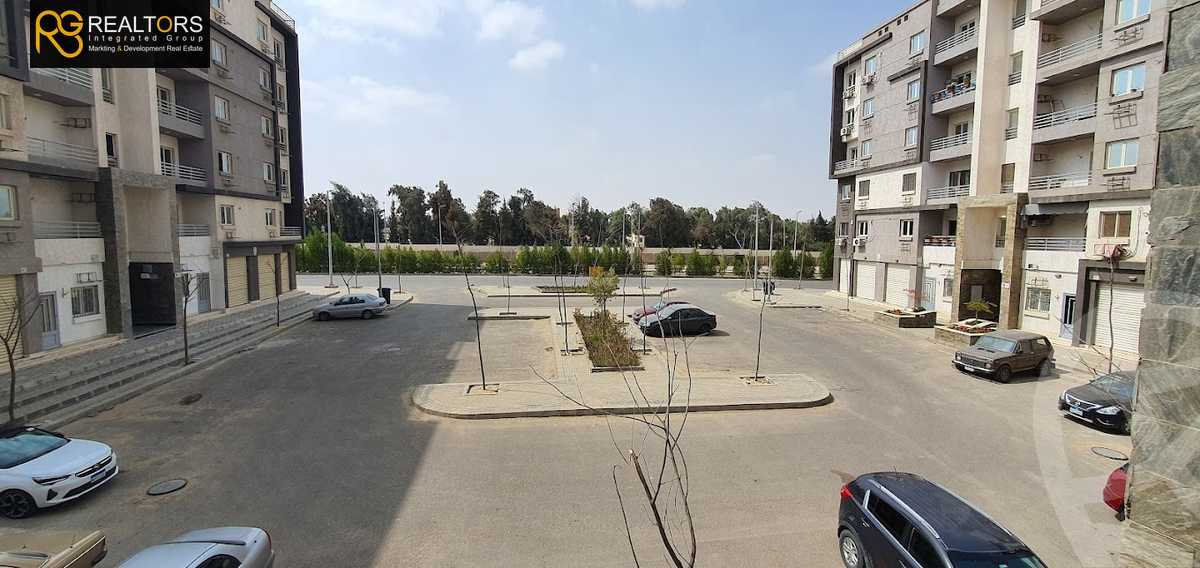 https://aqarmap.com.eg/en/listing/6045333-for-sale-cairo-6th-of-october-hadaeq-october-skn-msr