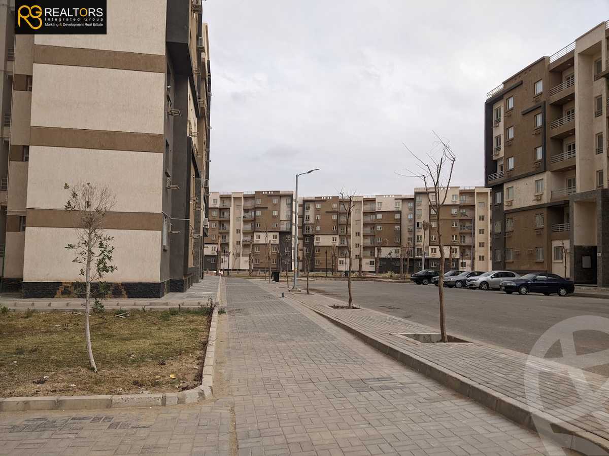 https://aqarmap.com.eg/en/listing/6045333-for-sale-cairo-6th-of-october-hadaeq-october-skn-msr