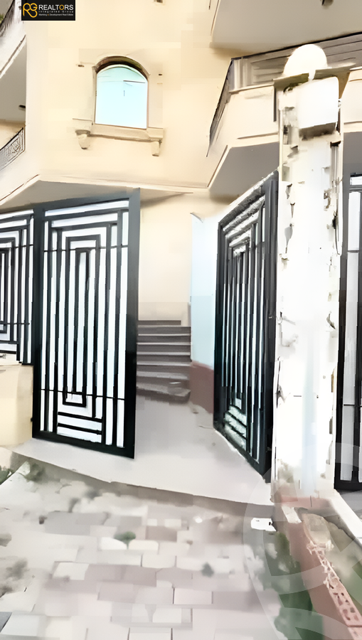 https://aqarmap.com.eg/en/listing/6048736-for-sale-cairo-el-sheikh-zayed-city-el-hay-el-thaleth-ashaer-shr-13