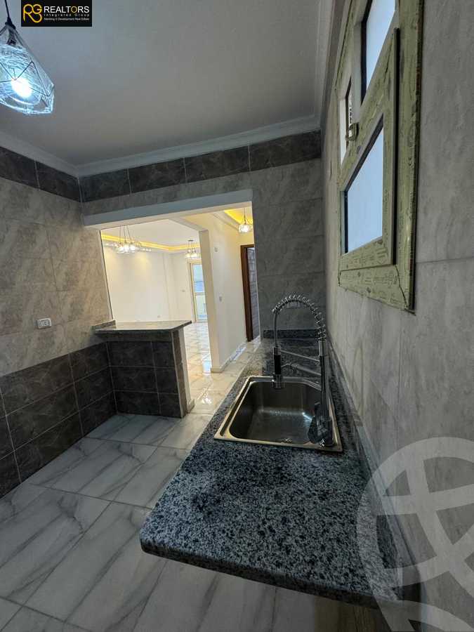 https://aqarmap.com.eg/en/listing/6048793-for-sale-cairo-6th-of-october-hadaeq-october-kmbwnd-fy-hdyq-ktwbr-djlh-blmz-m-mr-lmrshdy
