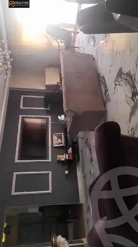 https://aqarmap.com.eg/ar/listing/6048791-for-sale-cairo-el-sheikh-zayed-city-compounds-el-khamayel
