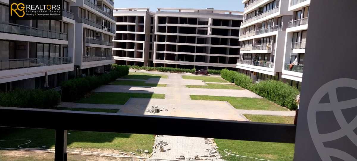 https://aqarmap.com.eg/en/listing/6048845-for-sale-cairo-6th-of-october-hadaeq-october-kmbwnd-fy-hdyq-ktwbr-lake-front