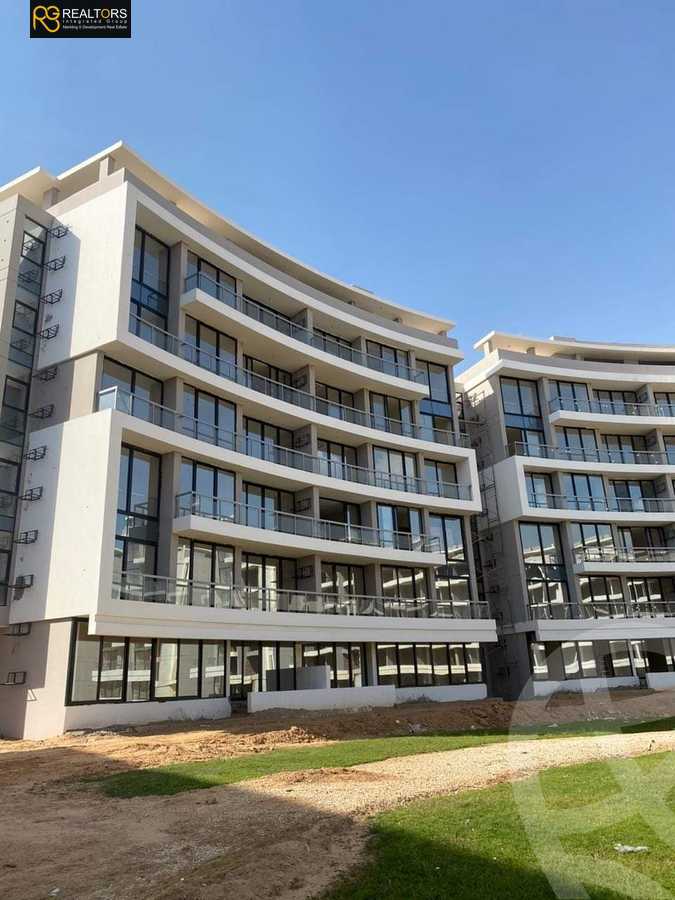 https://aqarmap.com.eg/en/listing/6048845-for-sale-cairo-6th-of-october-hadaeq-october-kmbwnd-fy-hdyq-ktwbr-lake-front
